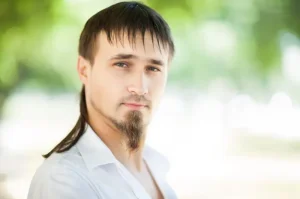 Model Rambut Korea Tipis Samping yang Stylish dan Trendi