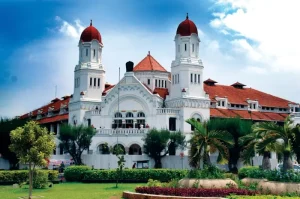 Wisata Sejarah di Jawa Tengah yang Memadukan Warisan Budaya & Keindahan Alam